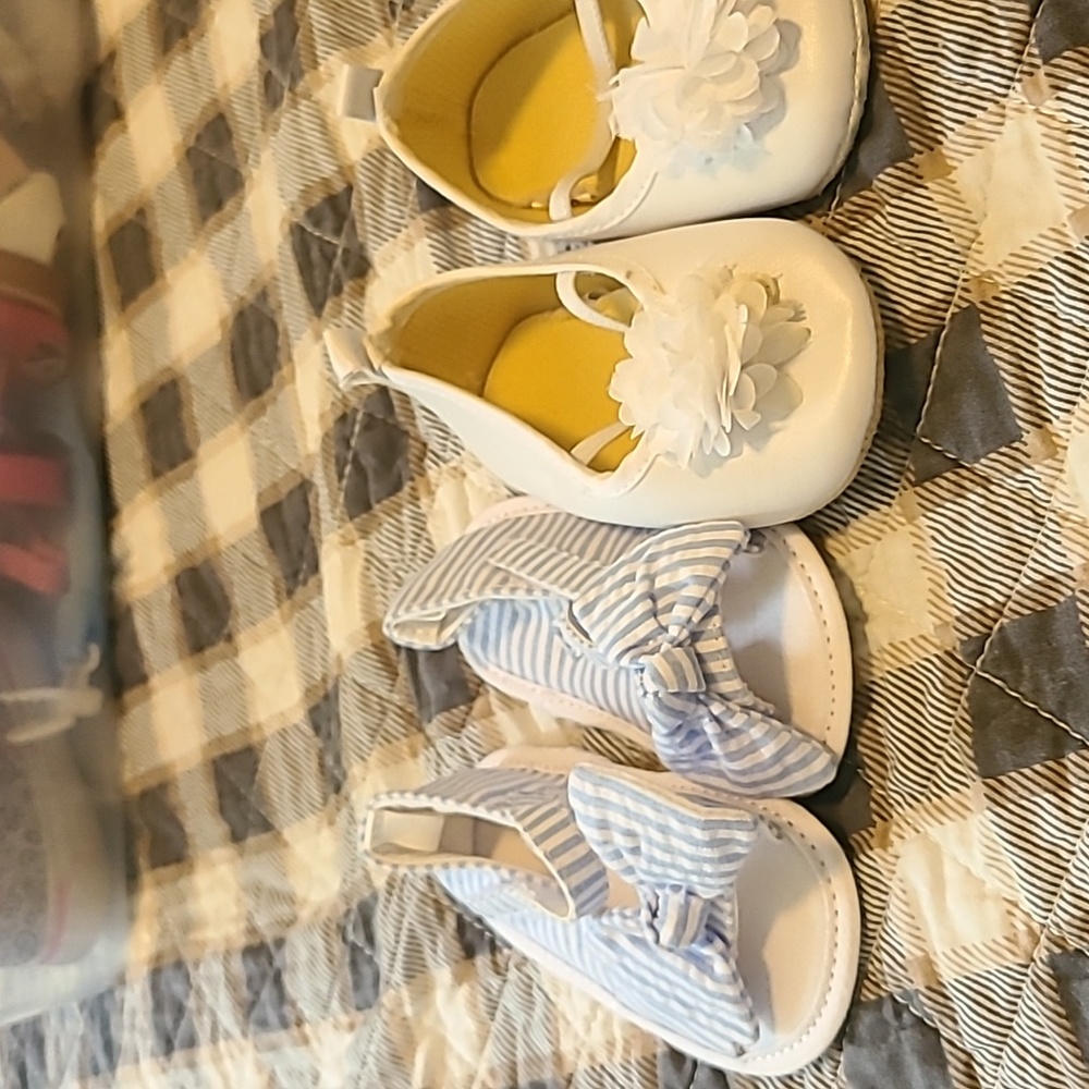 Two pair of new born shoes size 1